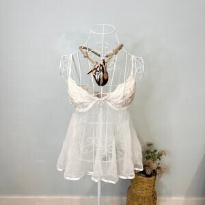 Gorgeous baby pink and white sheer lace vintage y2k ruffle babydoll slip top
